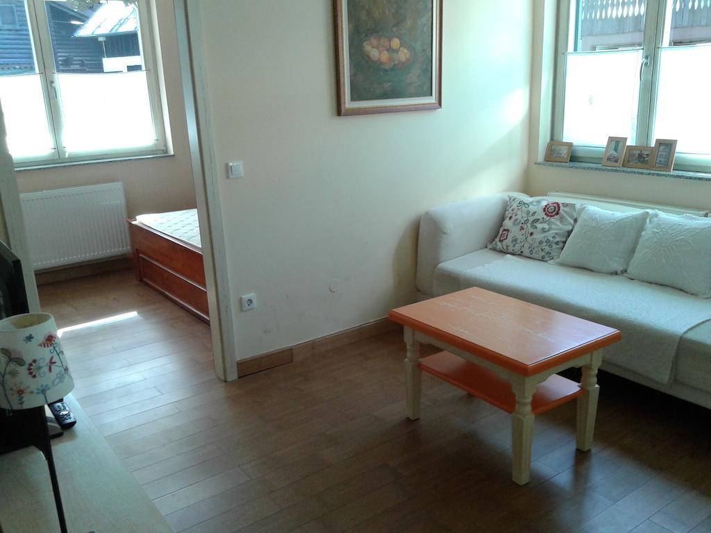 Apartment Mojstrovka With Terrace In City Center Kranjska Gora Exterior foto