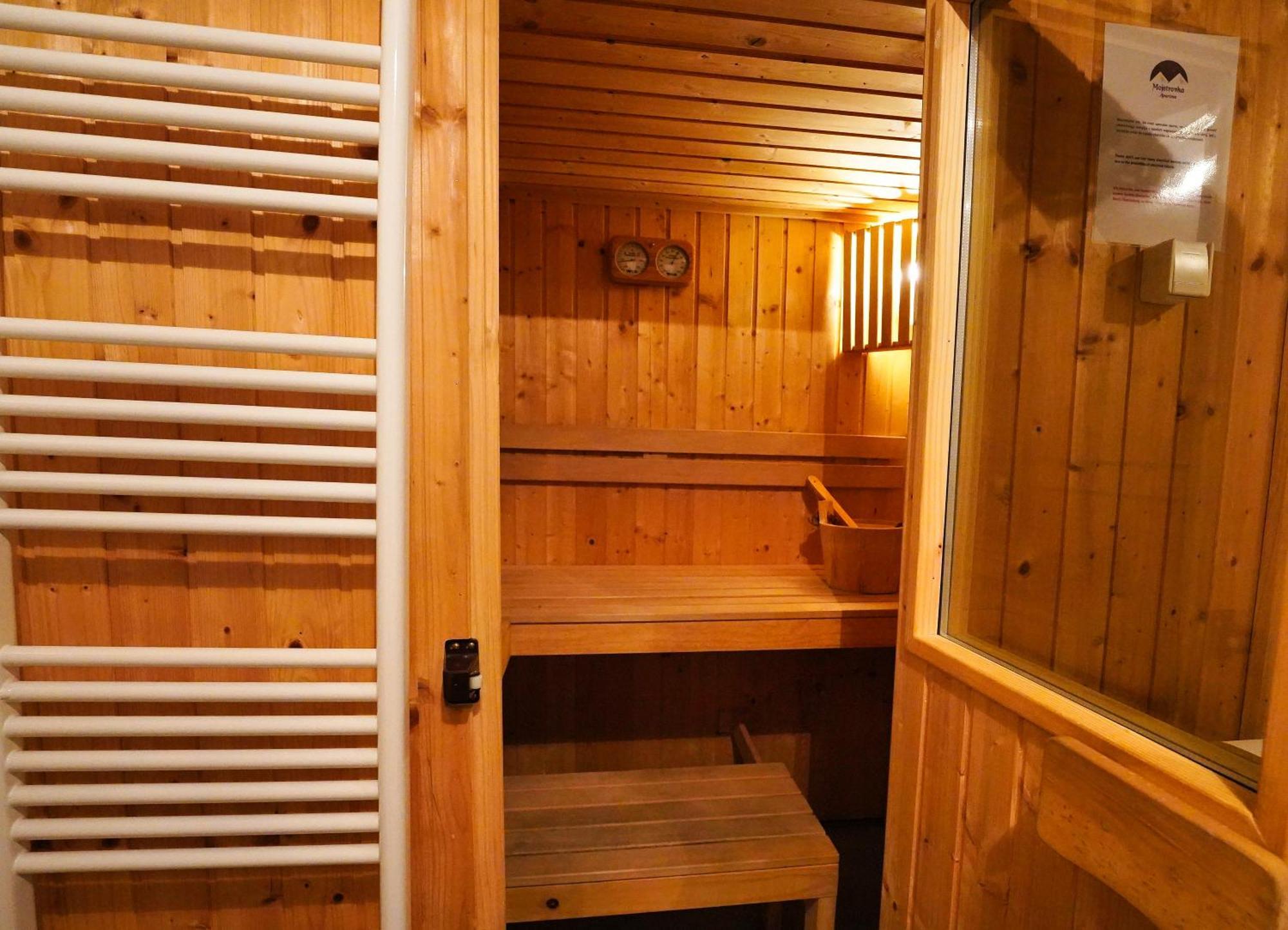 Apartment Mojstrovka With Terrace In City Center Kranjska Gora Exterior foto